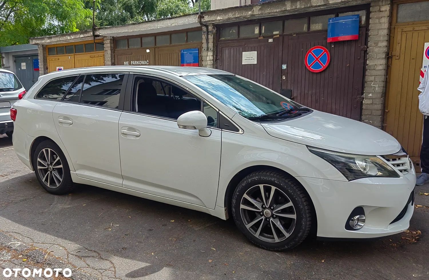 Toyota Avensis - 1