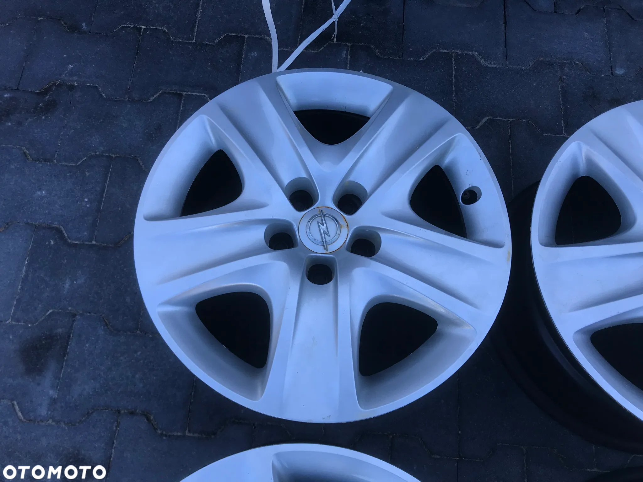 Felgi Opel Insignia A 09- 17 5x120 7x17 ET41 Kołpaki - 3