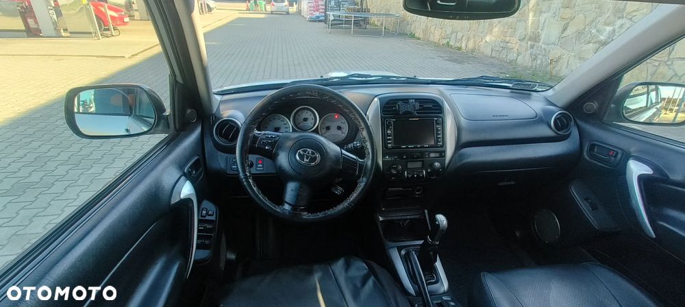 Toyota RAV4 2.0 D-4D 4x4 - 14