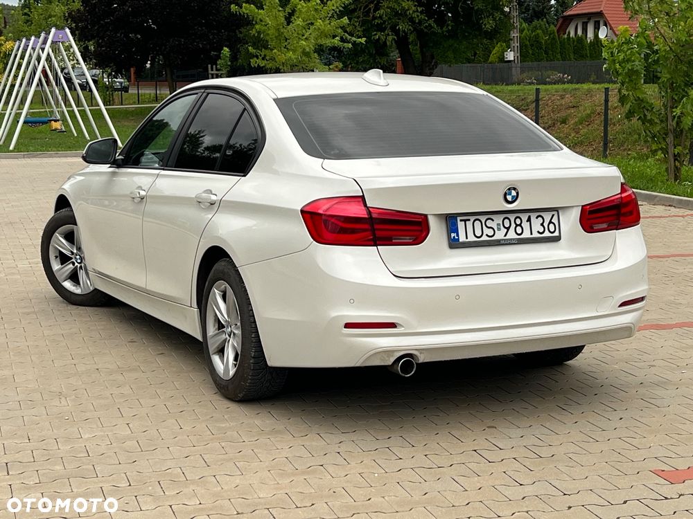 BMW Seria 3 318i - 20
