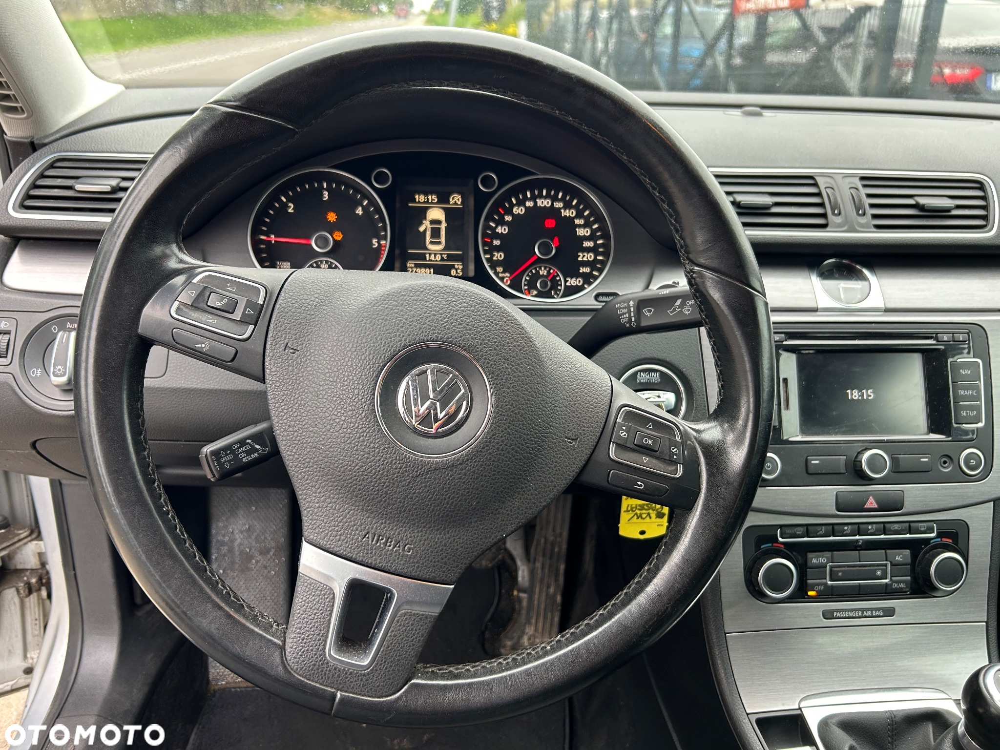 Volkswagen Passat - 9