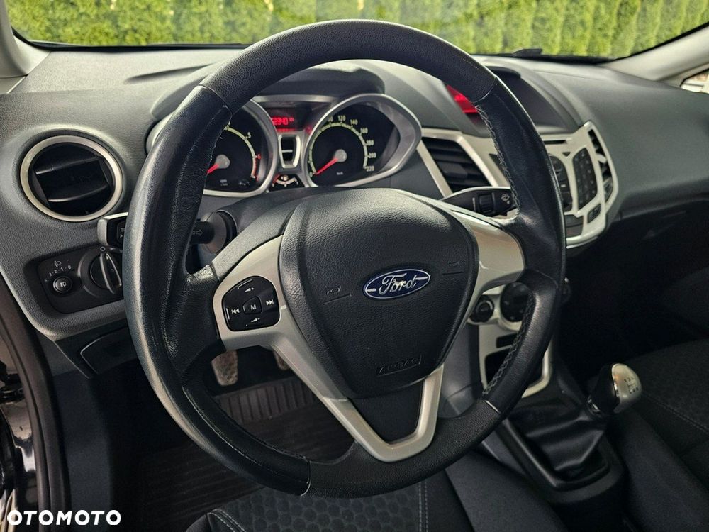 Ford Fiesta 1.25 Titanium X - 15