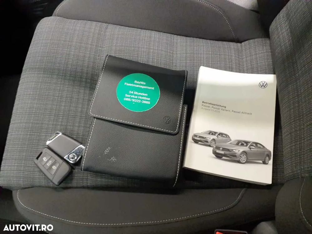 Volkswagen Passat Variant 2.0 TDI DSG Business - 13