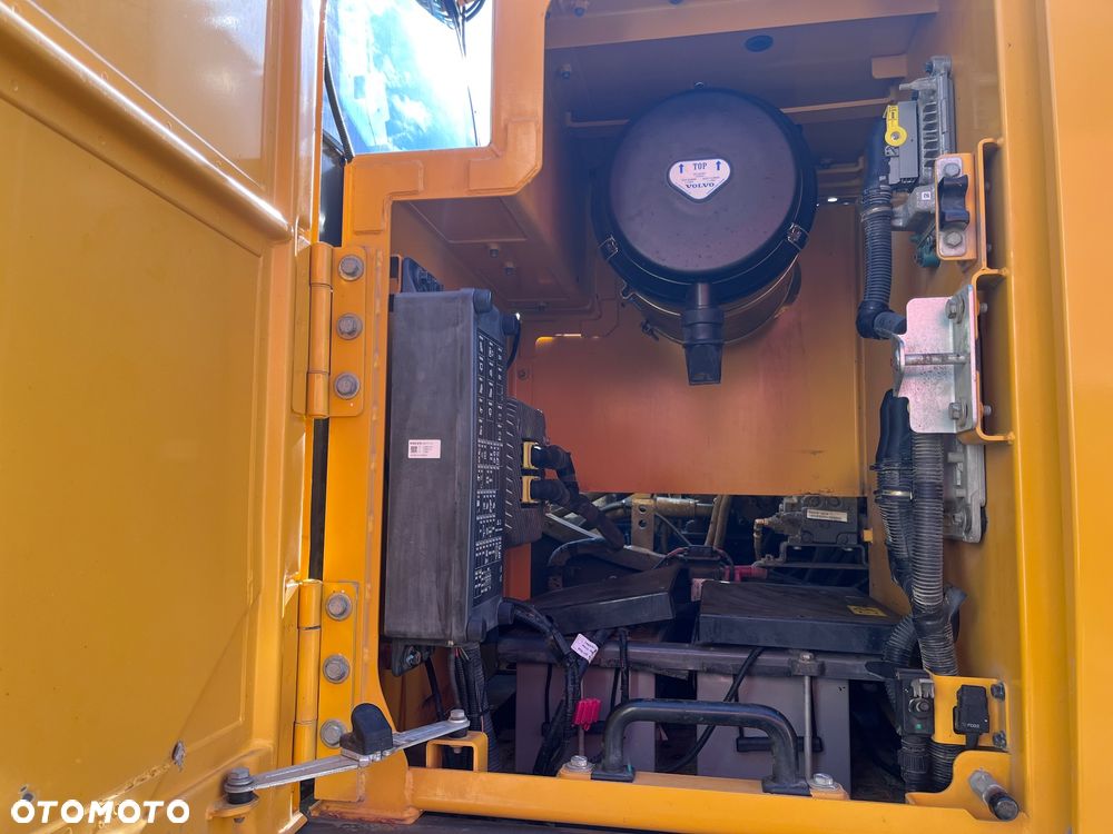 Volvo EC300EL - 26