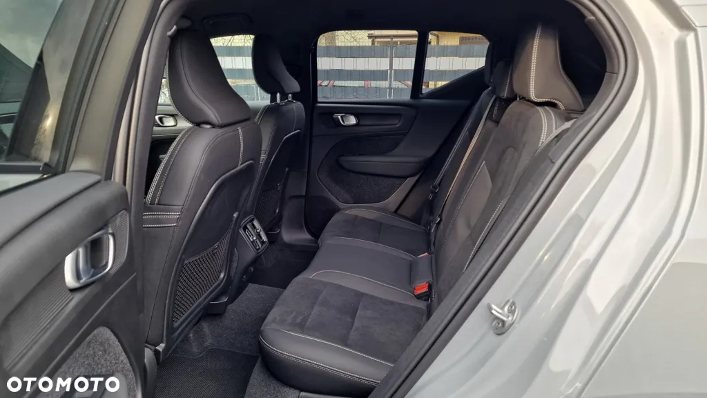 Volvo XC 40 - 27
