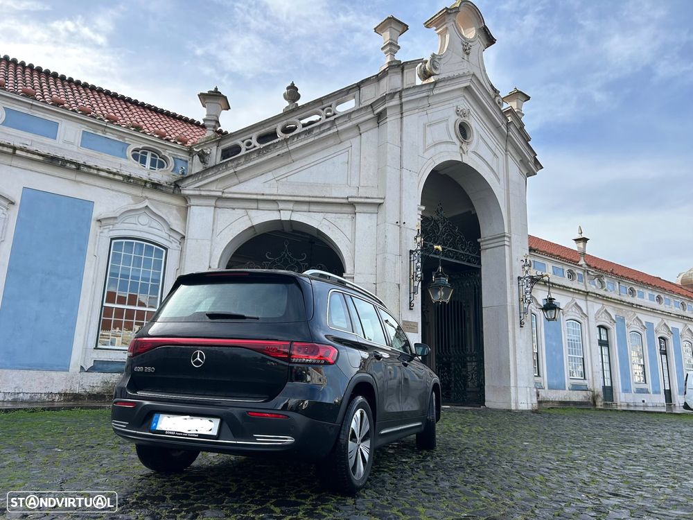 Mercedes-Benz EQB 250 Edition 1 - 3