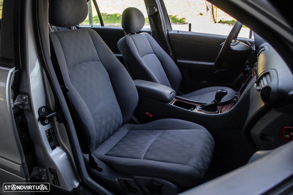 Mercedes-Benz C 220 - 24