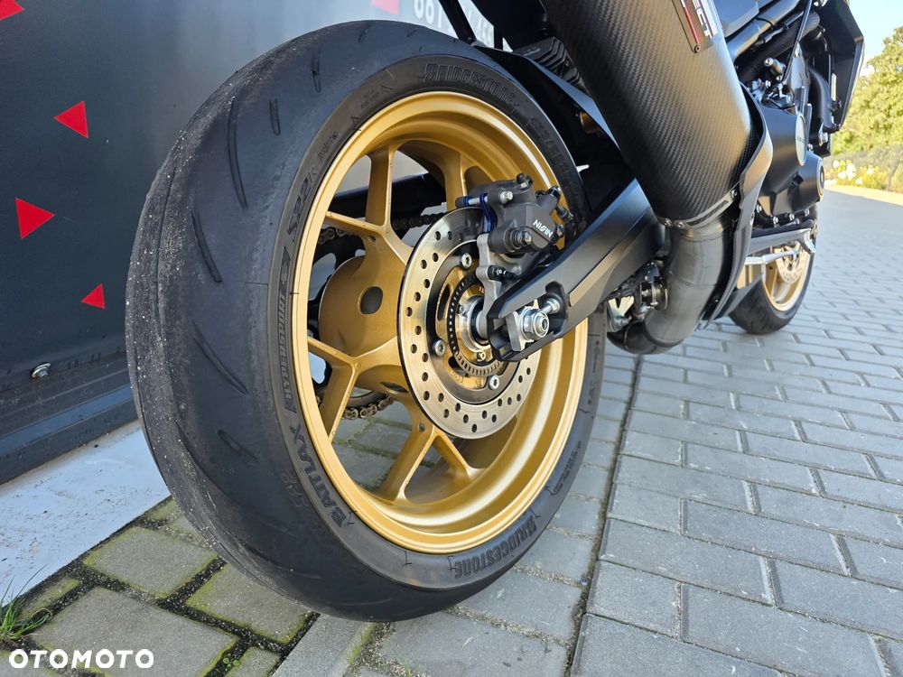 Honda Hornet - 21