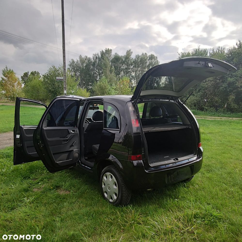Opel Meriva 1.6 Cosmo - 32