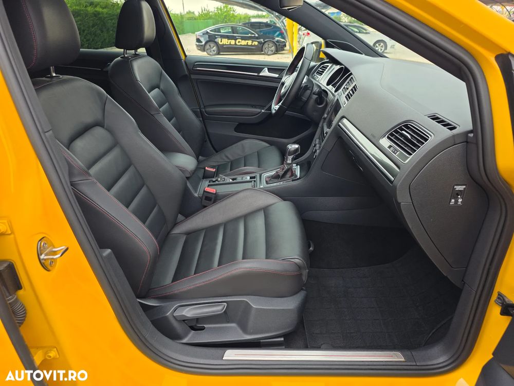 Volkswagen Golf GTI Performance BlueMotion Technology DSG - 12