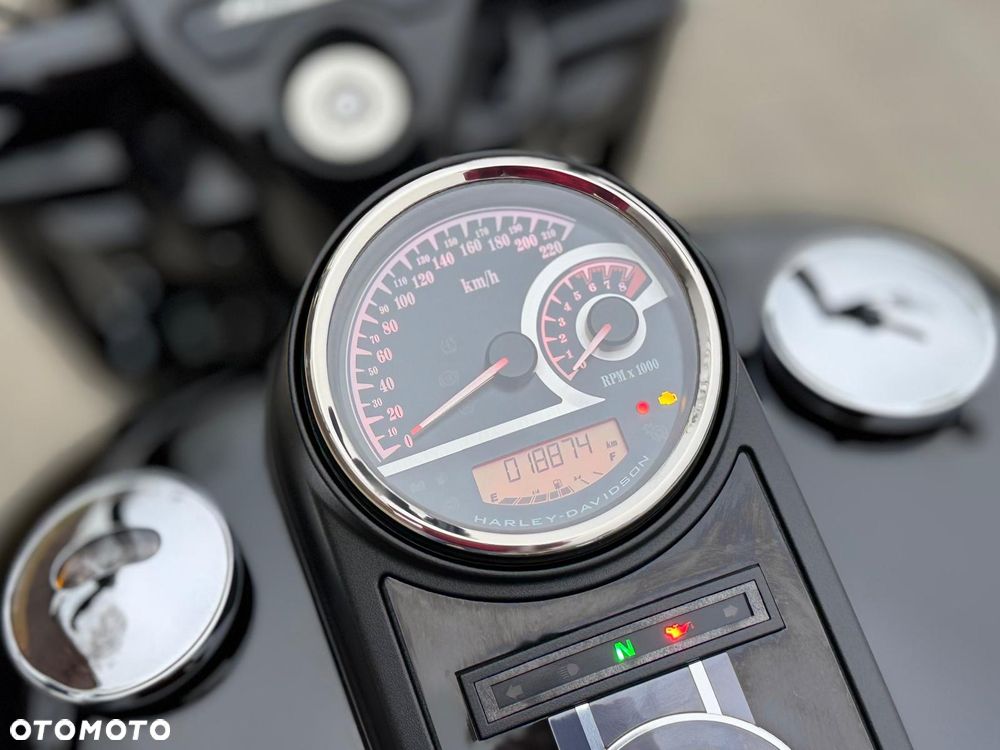 Harley-Davidson Touring Road King - 30