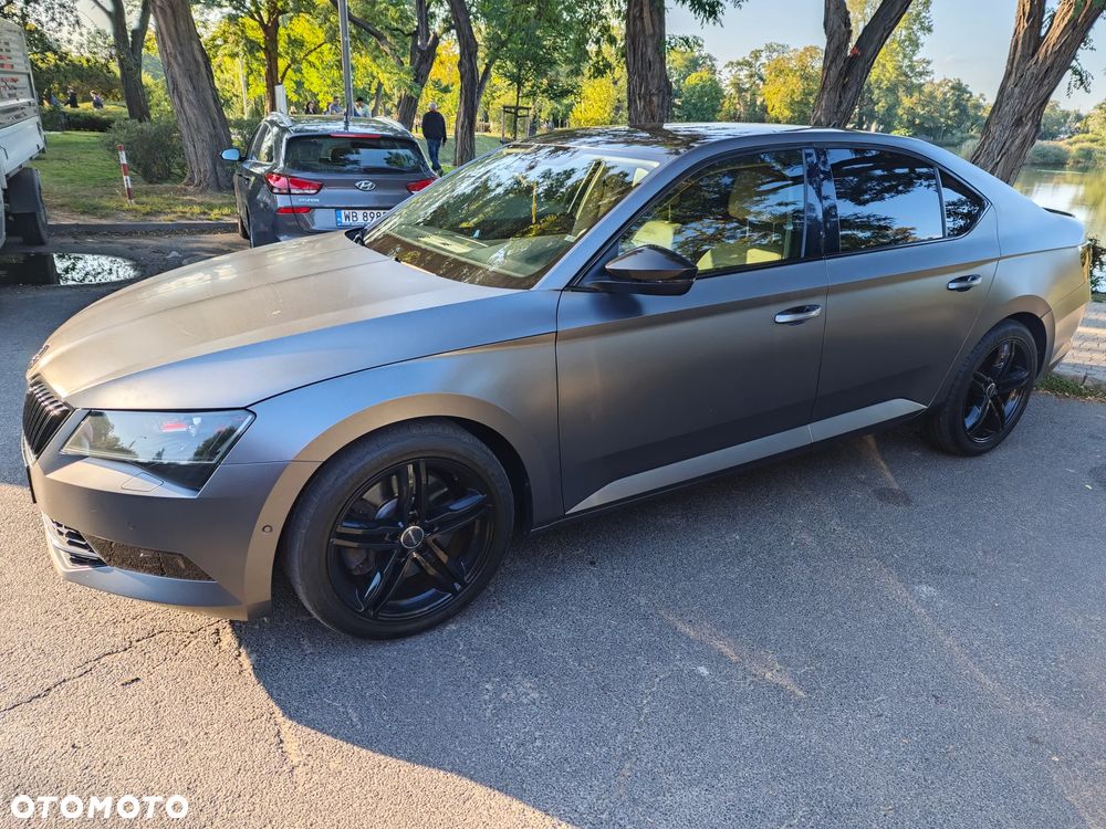 Skoda Superb 2.0 TSI 4x4 L&K DSG - 6