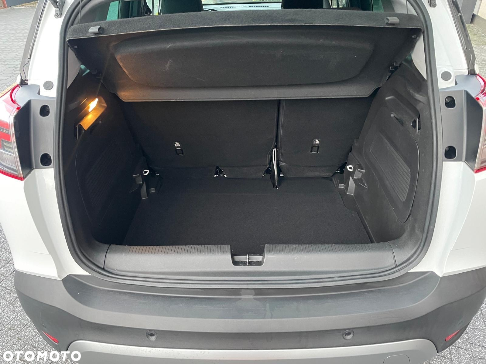 Opel Crossland X - 10