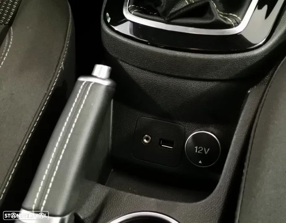 Ford Fiesta 1.0 EcoBoost S&S Individual - 23