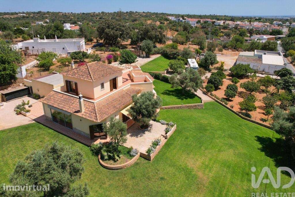 Casa / Villa T4 em Quelfes de 260,00 m2 - Grande imagem: 2/30