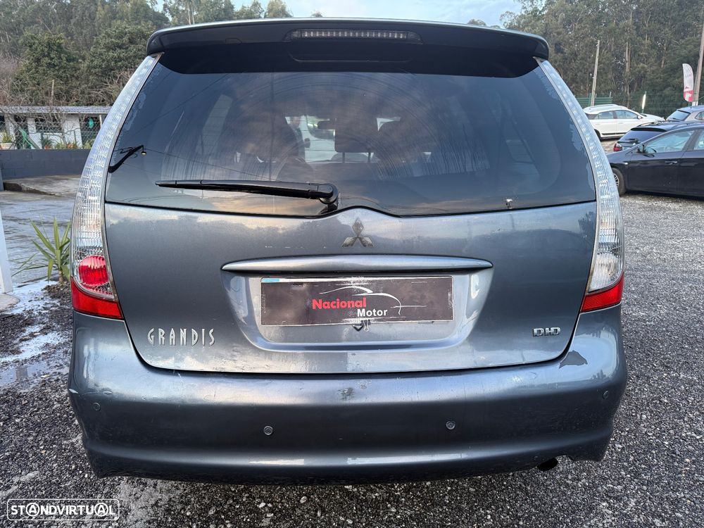 Mitsubishi Grandis 2.0 DI-D Sport - 6