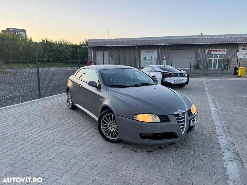 Alfa Romeo GT 1.9 Multijet Distinctive - 4
