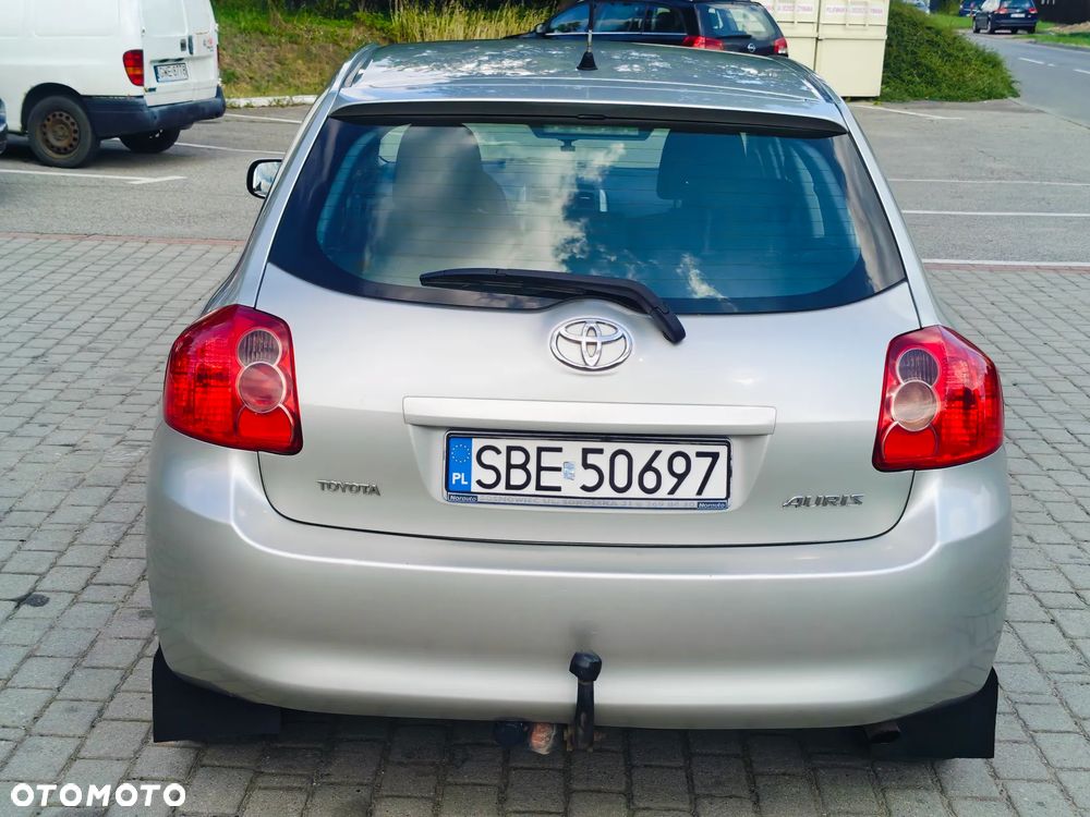 Toyota Auris 2.0 D-4D Premium - 17