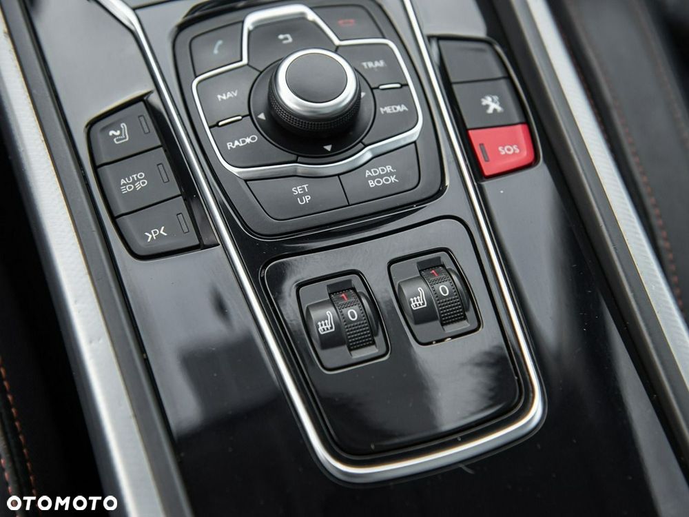 Peugeot 508 RXH 2.0 HDi HYbrid4 - 28
