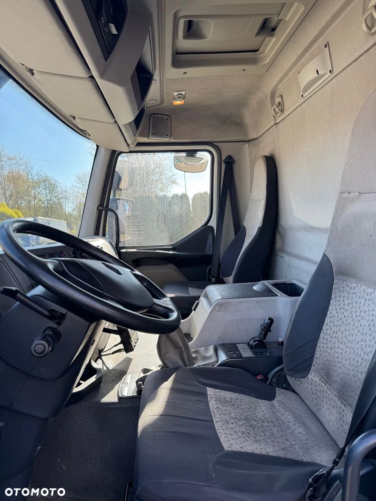 Renault Premium - 13
