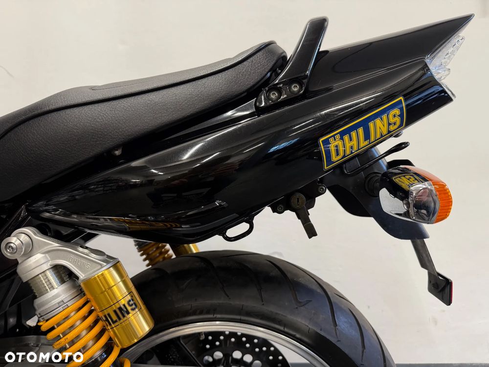 Yamaha XJR - 25