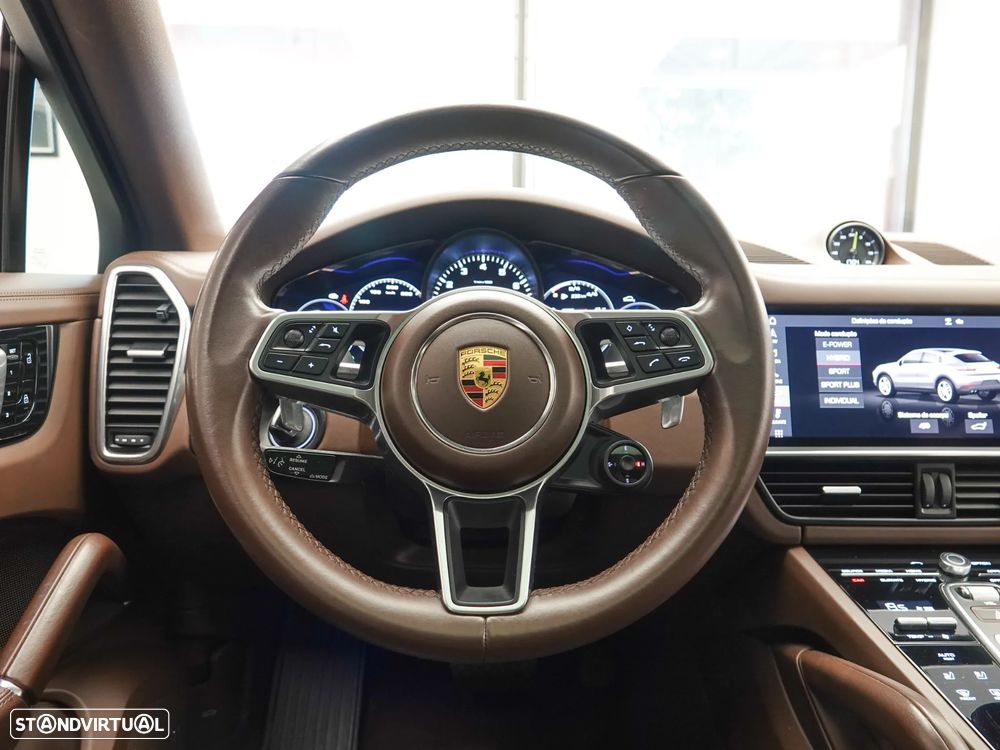 Porsche Cayenne Coupé E-Hybrid - 19