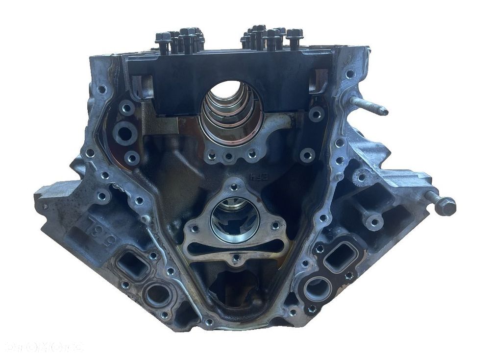 P9 GMC YUKON XL IV 2015- 5.3 ALUMINIOWY BLOK SILNIKA 140370100 12619367 - 3
