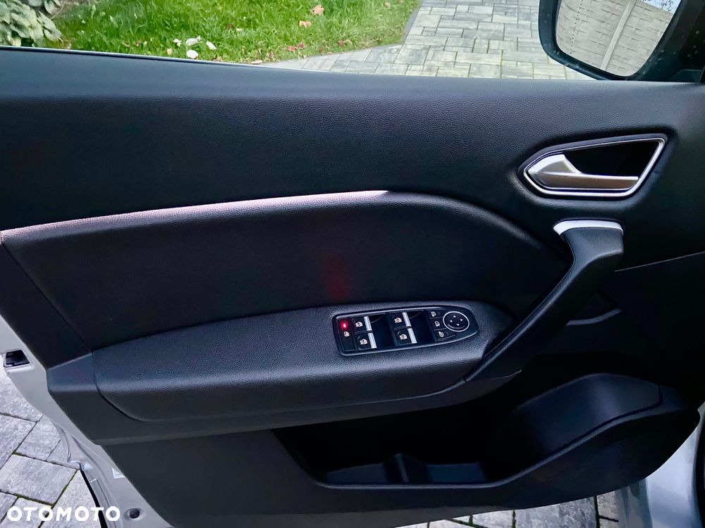Renault Captur - 13