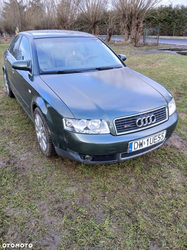 Audi A4 Avant - 1