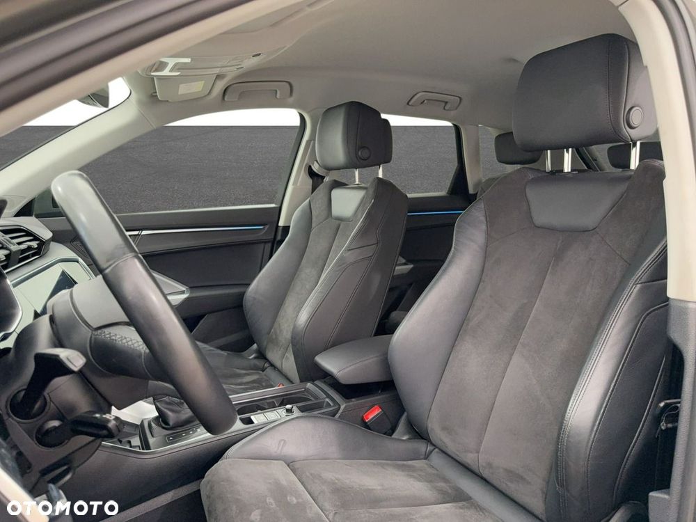 Audi Q3 - 10