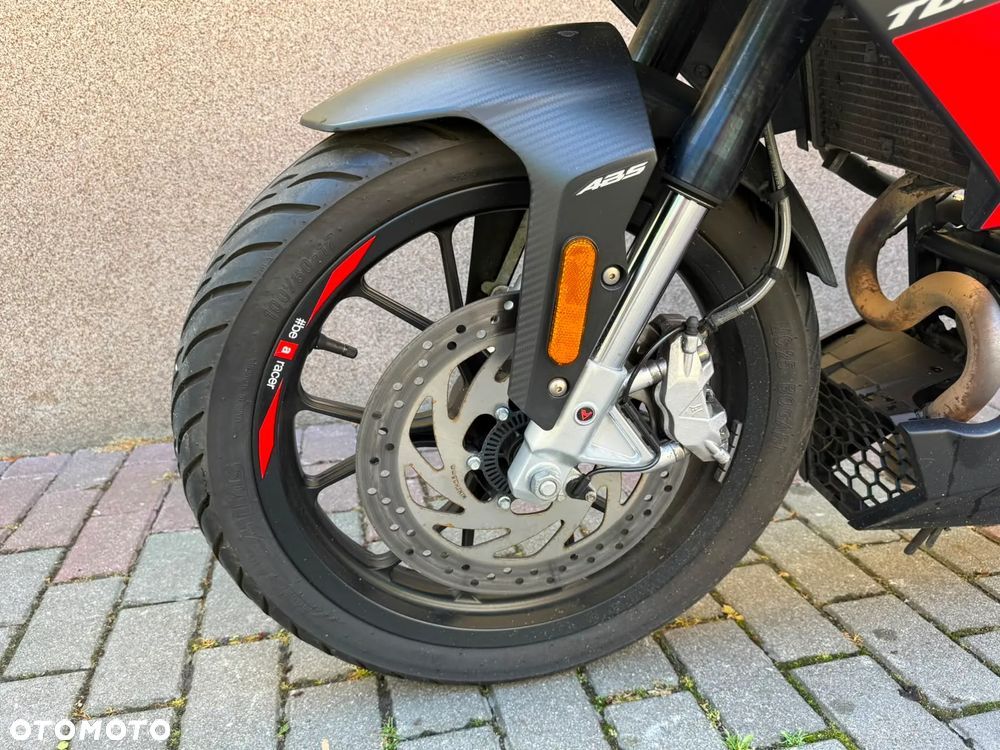 Aprilia Tuono - 14