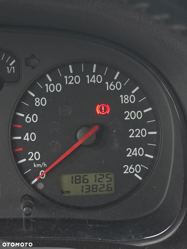 Volkswagen Golf - 9