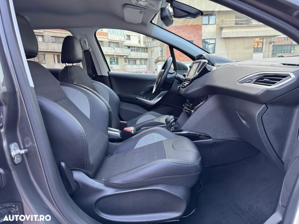 Peugeot 2008 PureTech 110 Stop&Start EAT6 Allure - 14