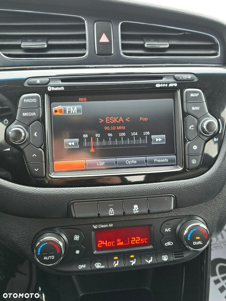 Kia Ceed - 26