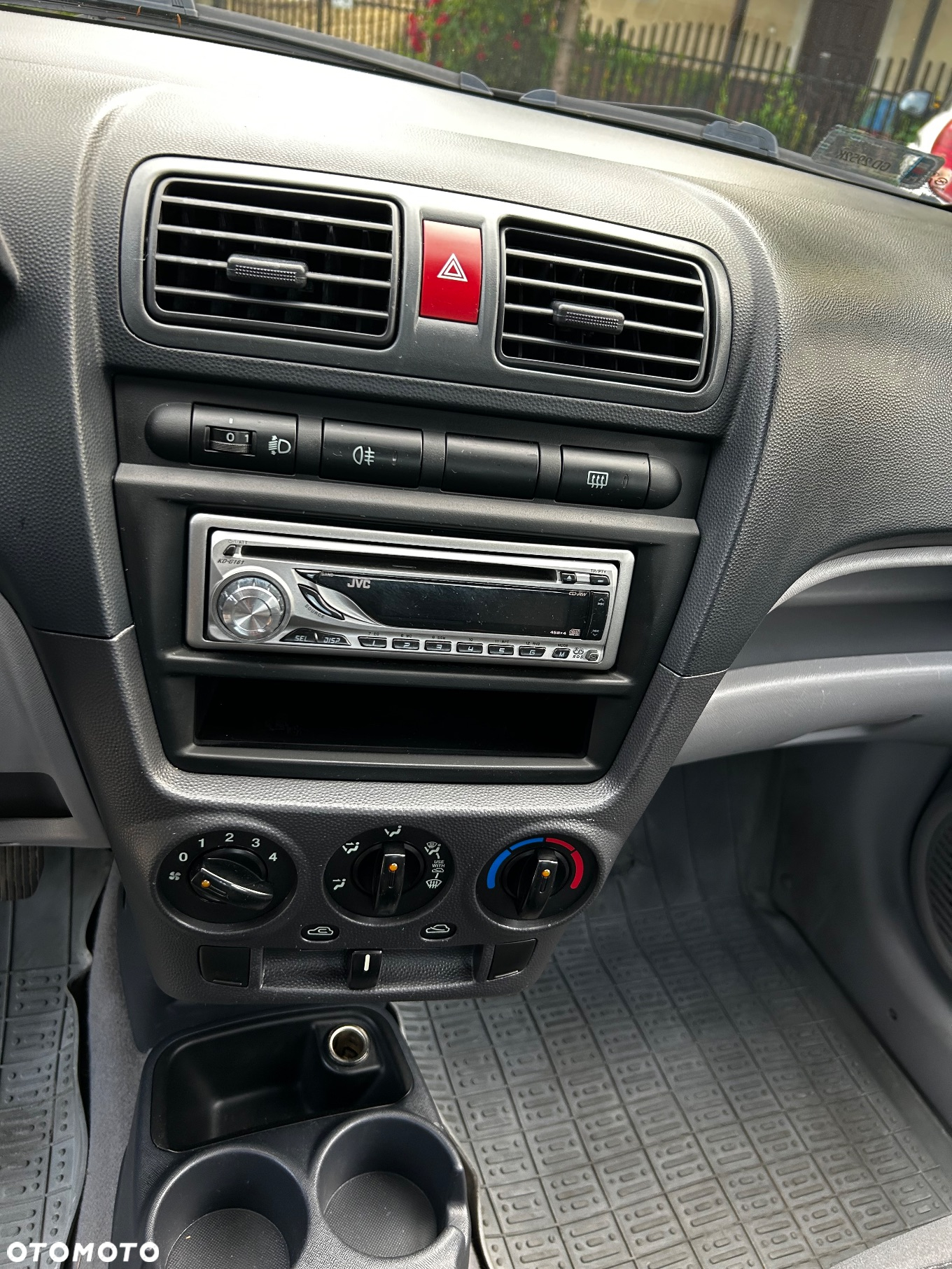Kia Picanto 1.0 Comfort - 8