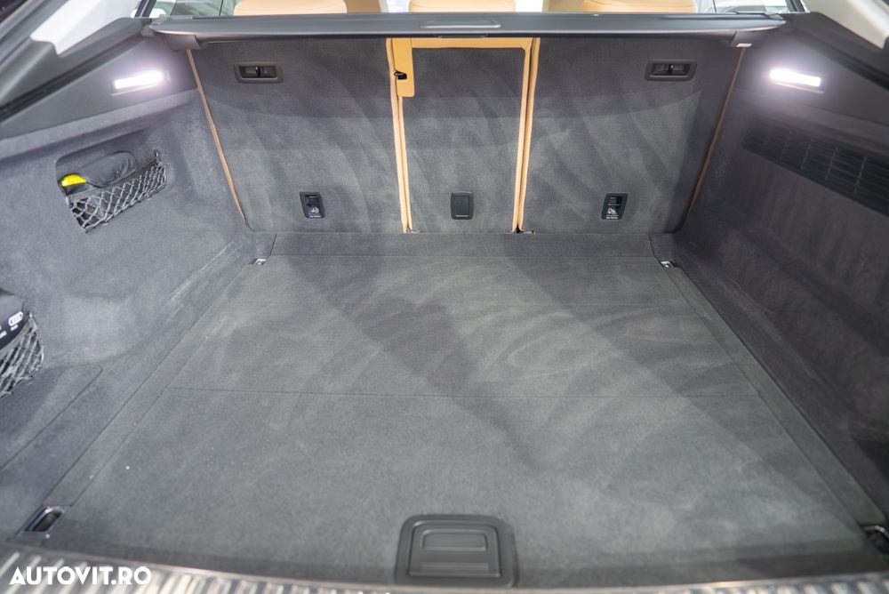 Audi Q8 3.0 55 TFSI quattro Tiptronic MHEV - 13