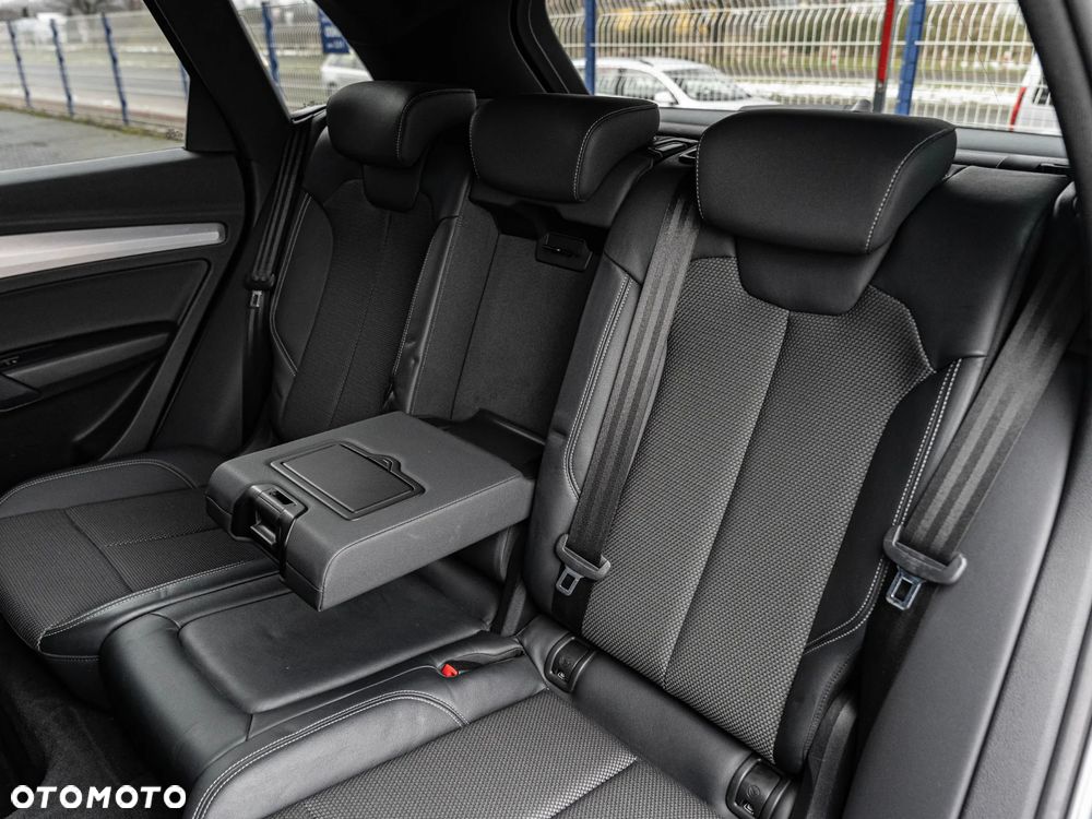 Audi Q5 50 TFSI e Quattro S tronic - 27