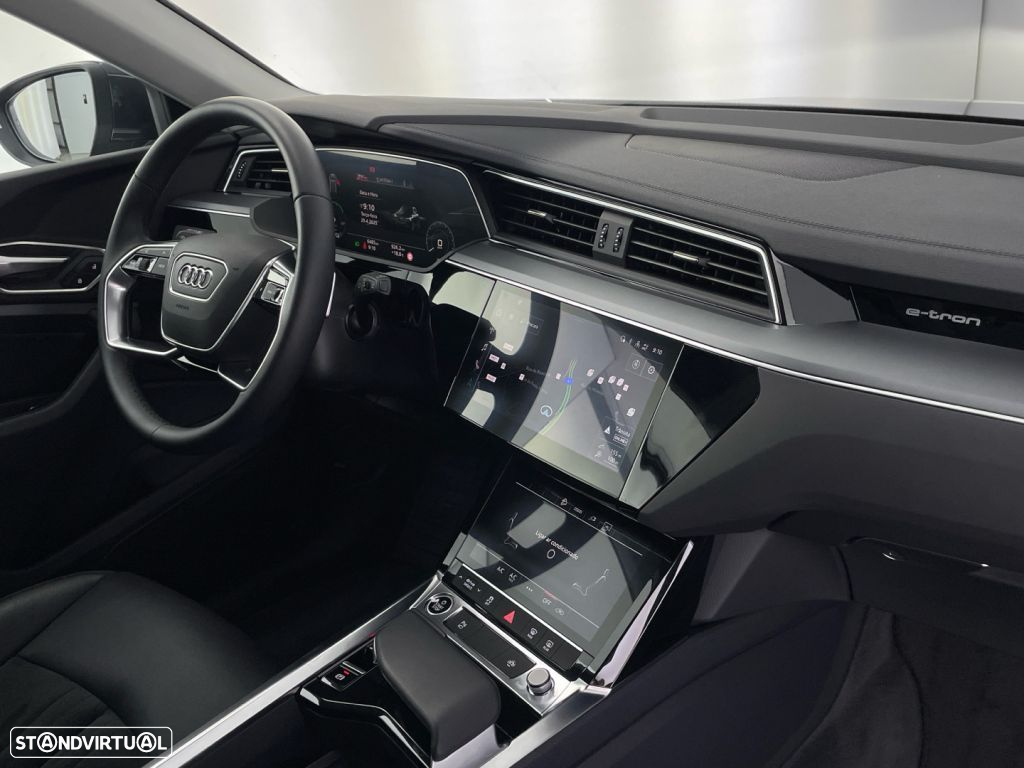Audi Q8 e-Tron 55 quattro Advanced - 23