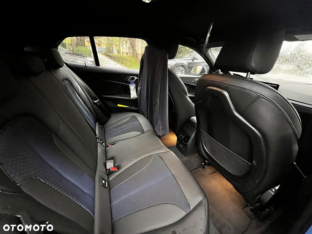BMW Seria 1 118i - 11