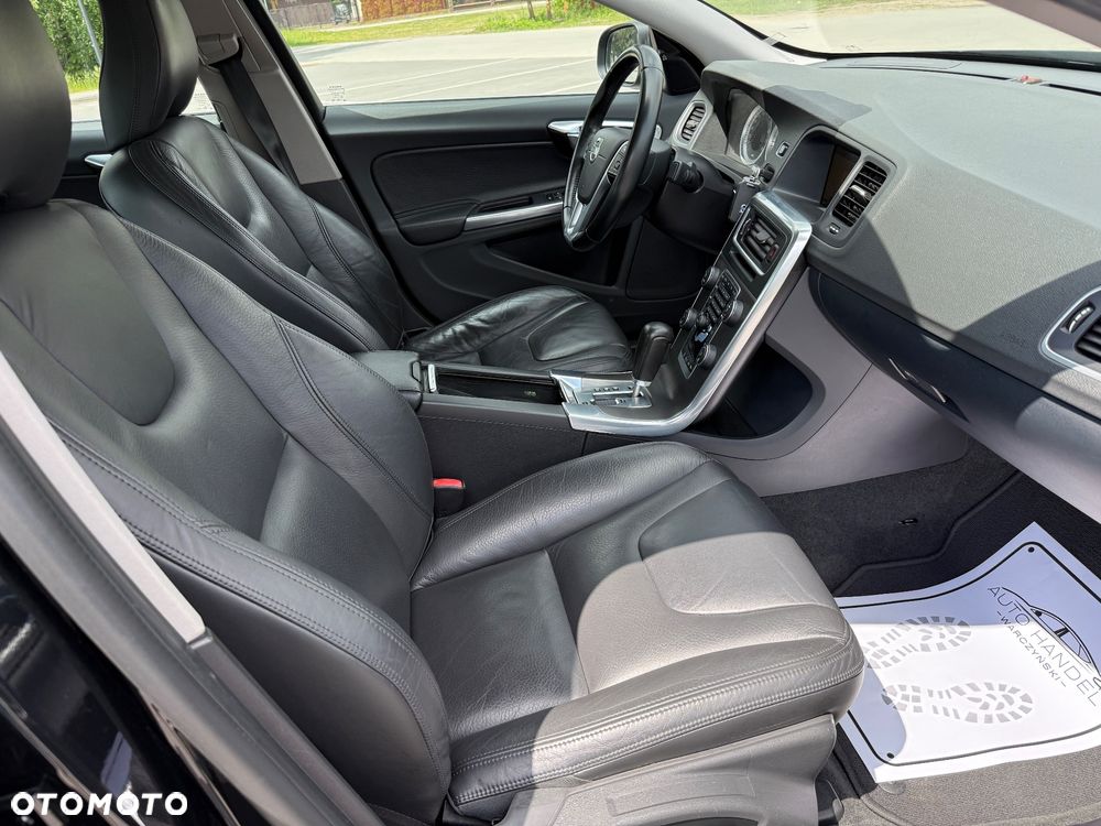 Volvo S60 D5 Geartronic Summum - 17