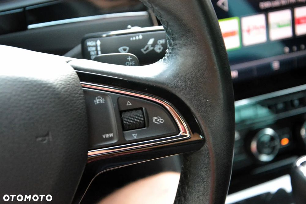 Skoda Superb 2.0 TDI SCR L&K DSG - 23