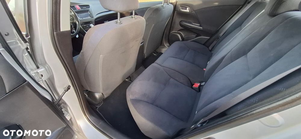 Honda Civic 1.6 i-DTEC Executive Navi - 27