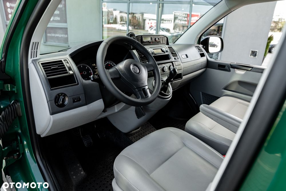 Volkswagen Transporter - 16