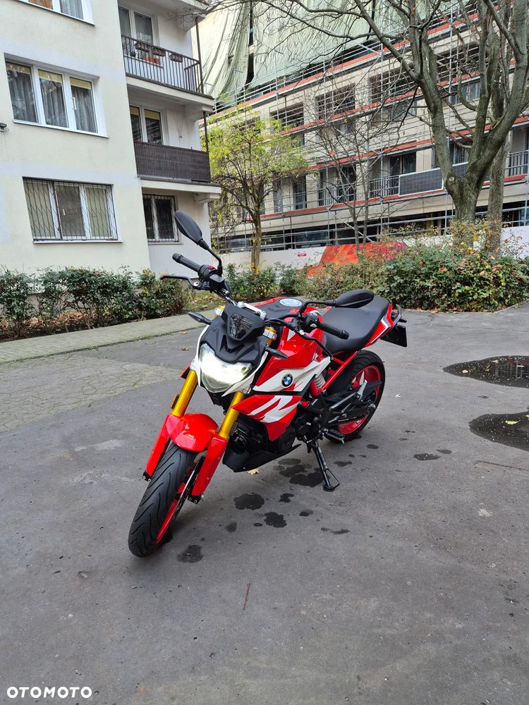 BMW G - 11