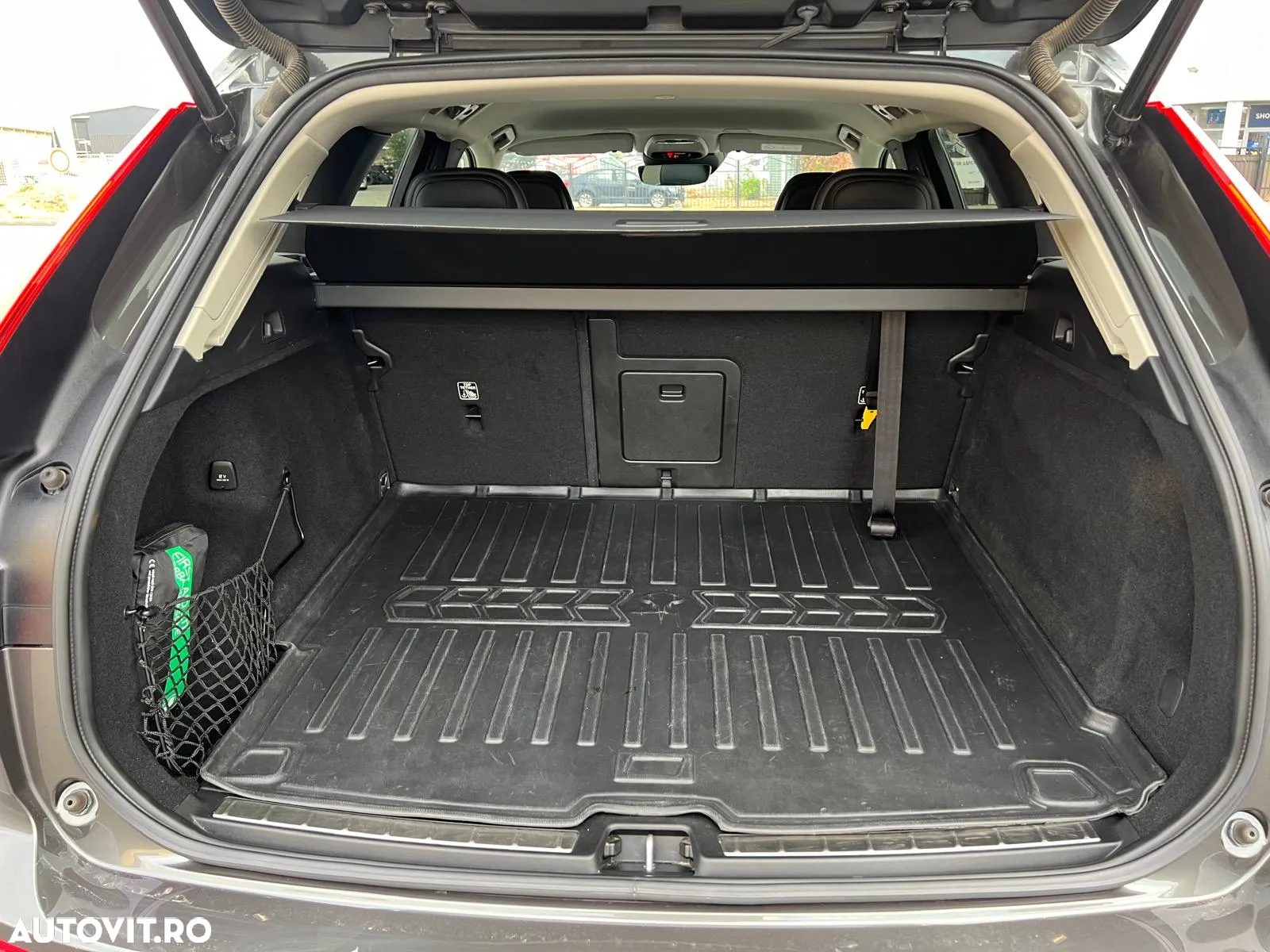 Volvo XC 60 B4 MHEV AWD Inscription - 20