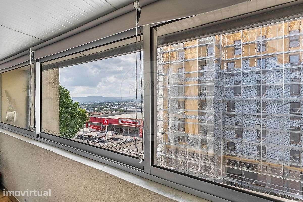 Apartamento T2+1 duplex próximo ao centro de Braga! - Grande imagem: 5/24