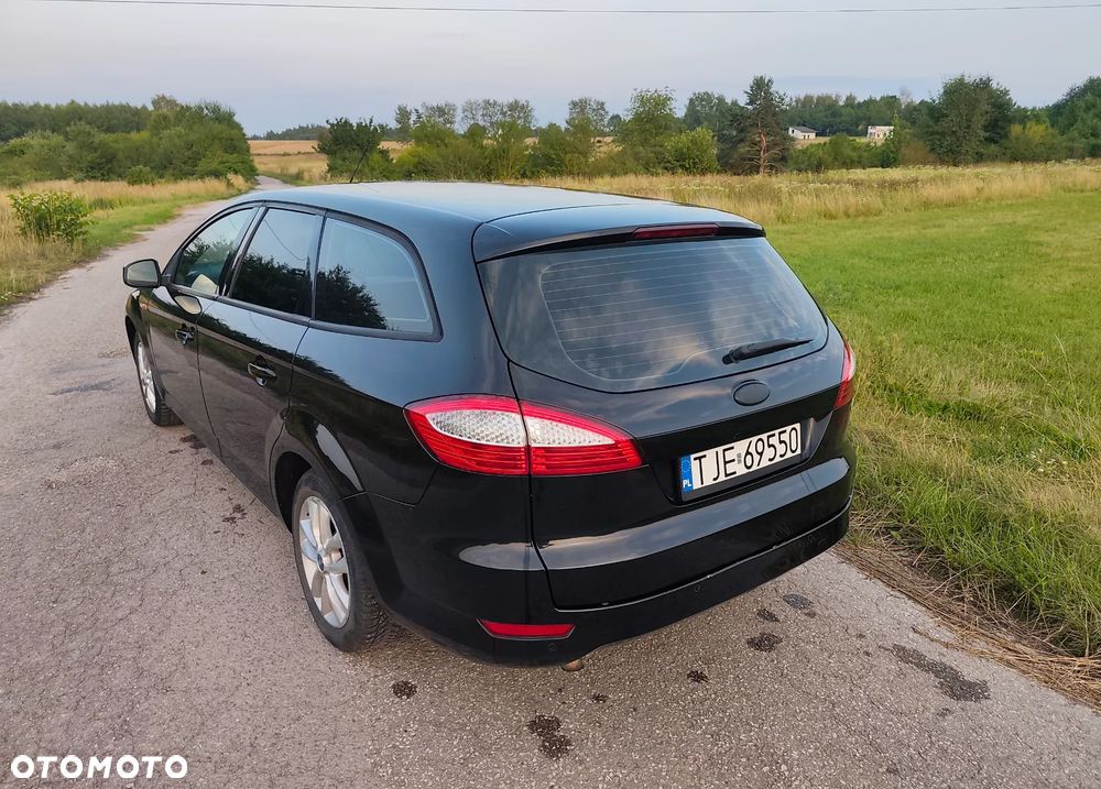 Ford Mondeo 2.0 TDCi Ambiente - 9