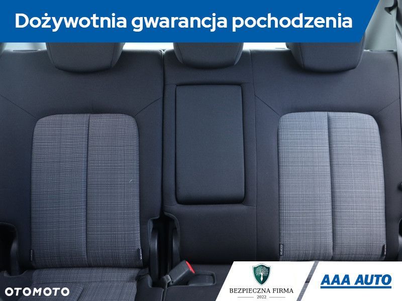 Kia Venga - 12