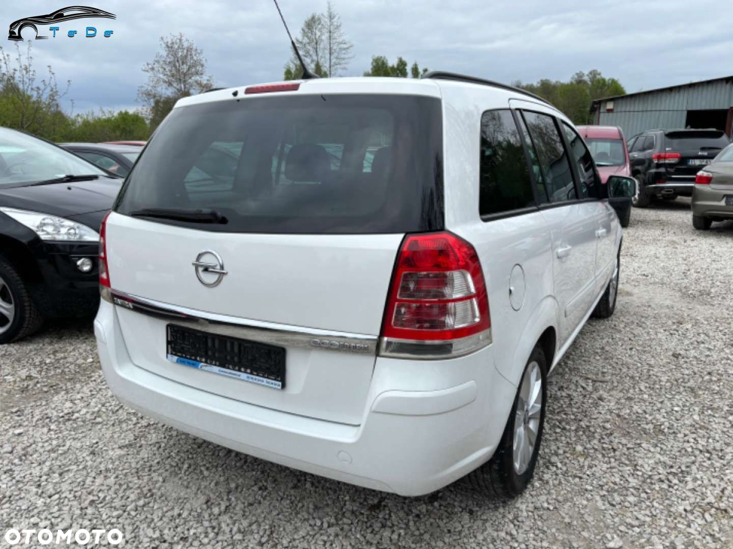 Opel Zafira - 10