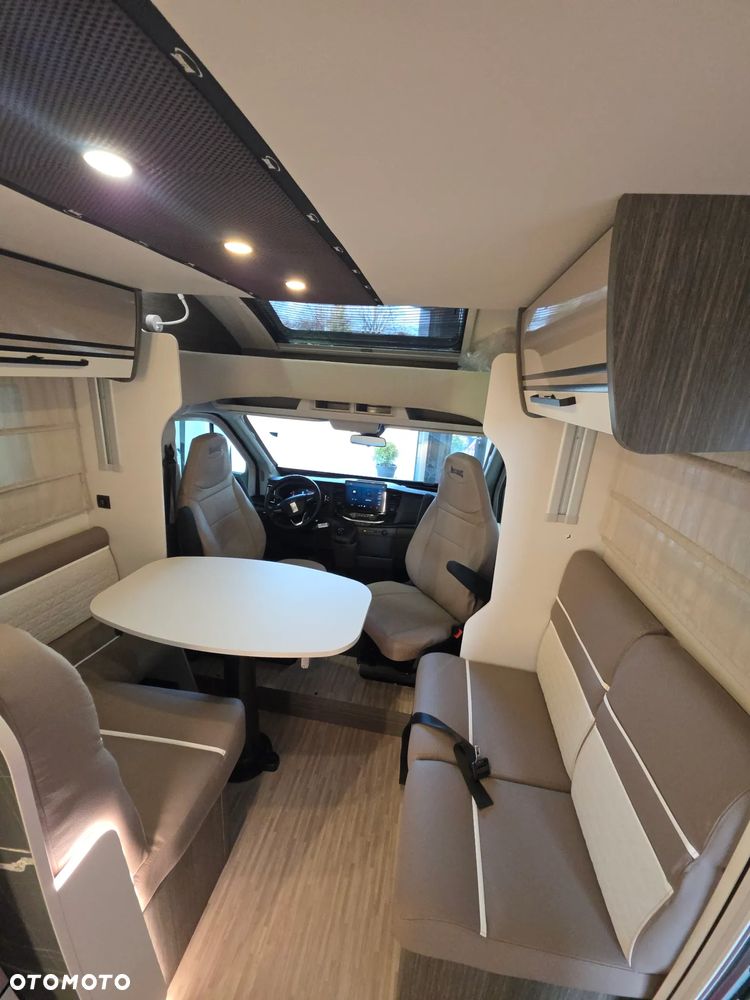 McLOUIS MC4 860 - MODEL 2026 -AUTOMAT ZIMOWY  5 osobowy, 6.99m  PoŁintegra 2x łóżko Elektryczne - 29